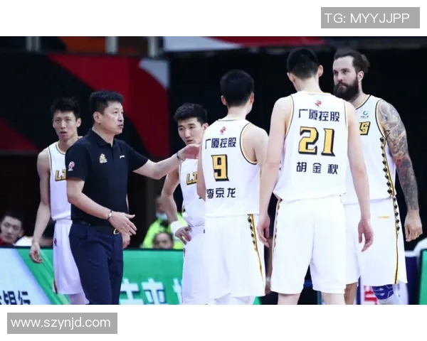 青年赛积分榜RNG强势领跑以71分稳居第一位置展现出色实力 青年赛积分榜RNG强势领跑以71分稳居第一位置展现出色实力